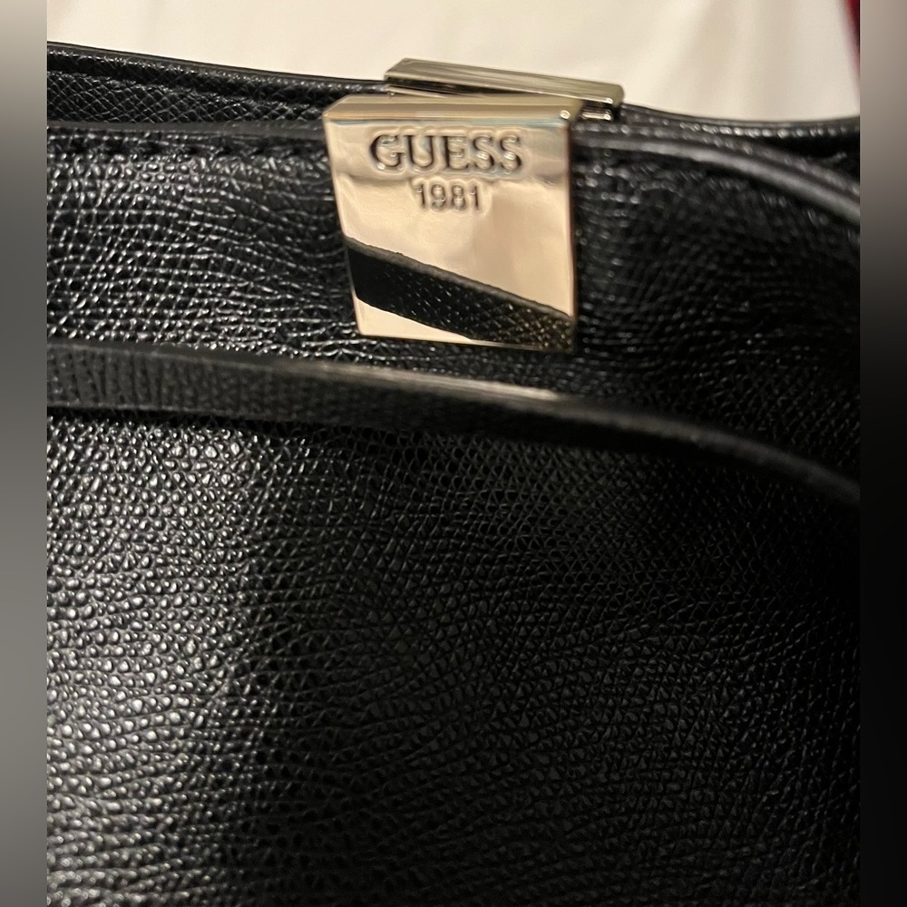 NWT Guess Christy Drawstring Bucket Bag- with original dust bag - Picture 4 of 15